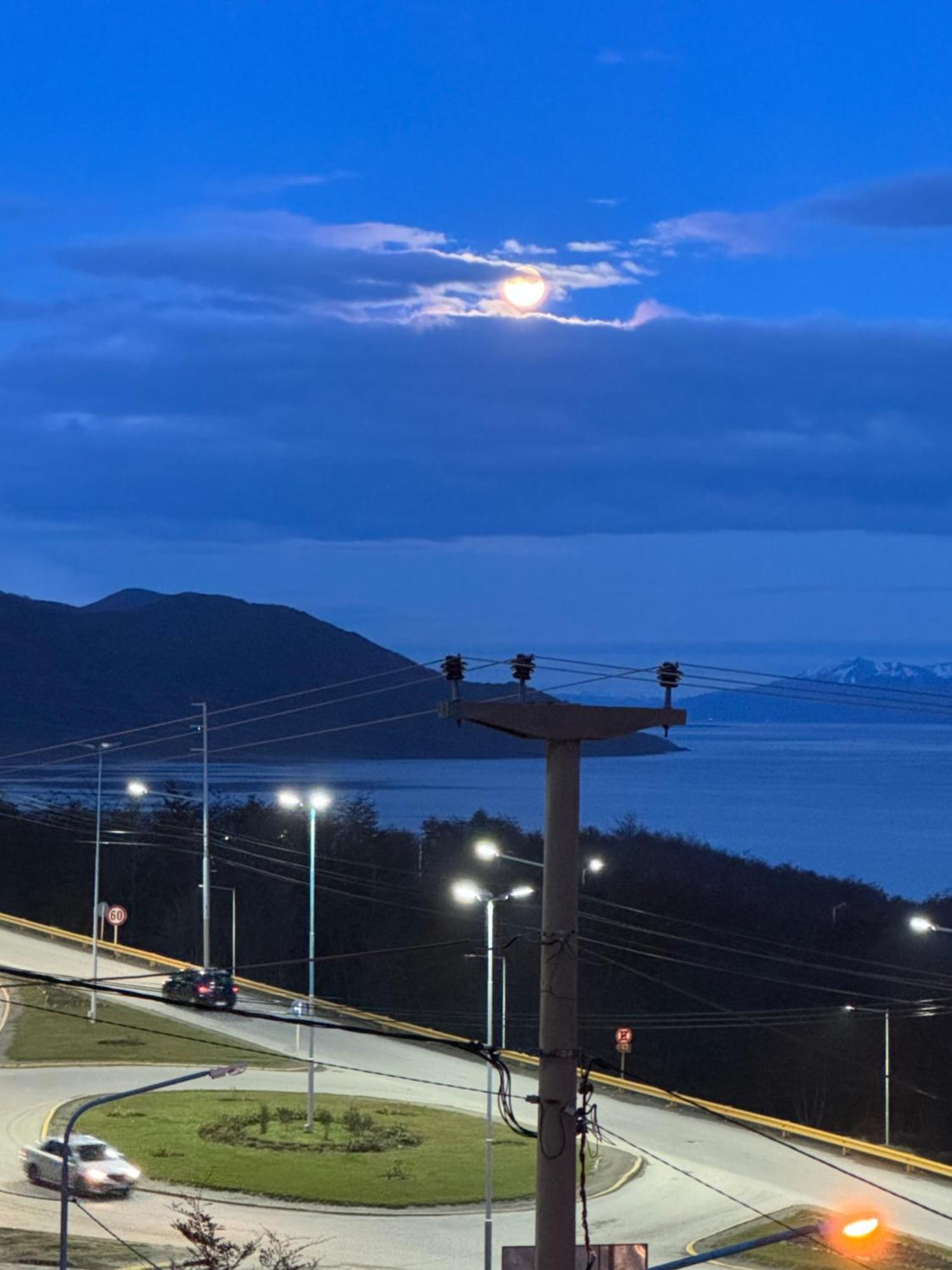 Mirando Al Canal Ushuaia Dış mekan fotoğraf